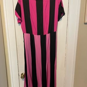 NWT Christopher John Rogers with Target collab pink and black vertical stripe